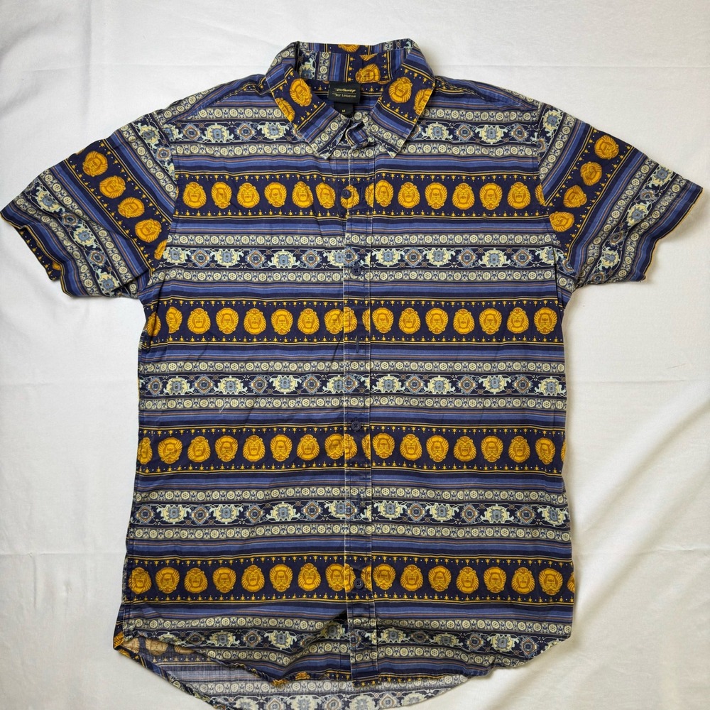 Disney Our Universe Mens Short Sleeve ButtonUp Shirt Lion King Print Size Medium